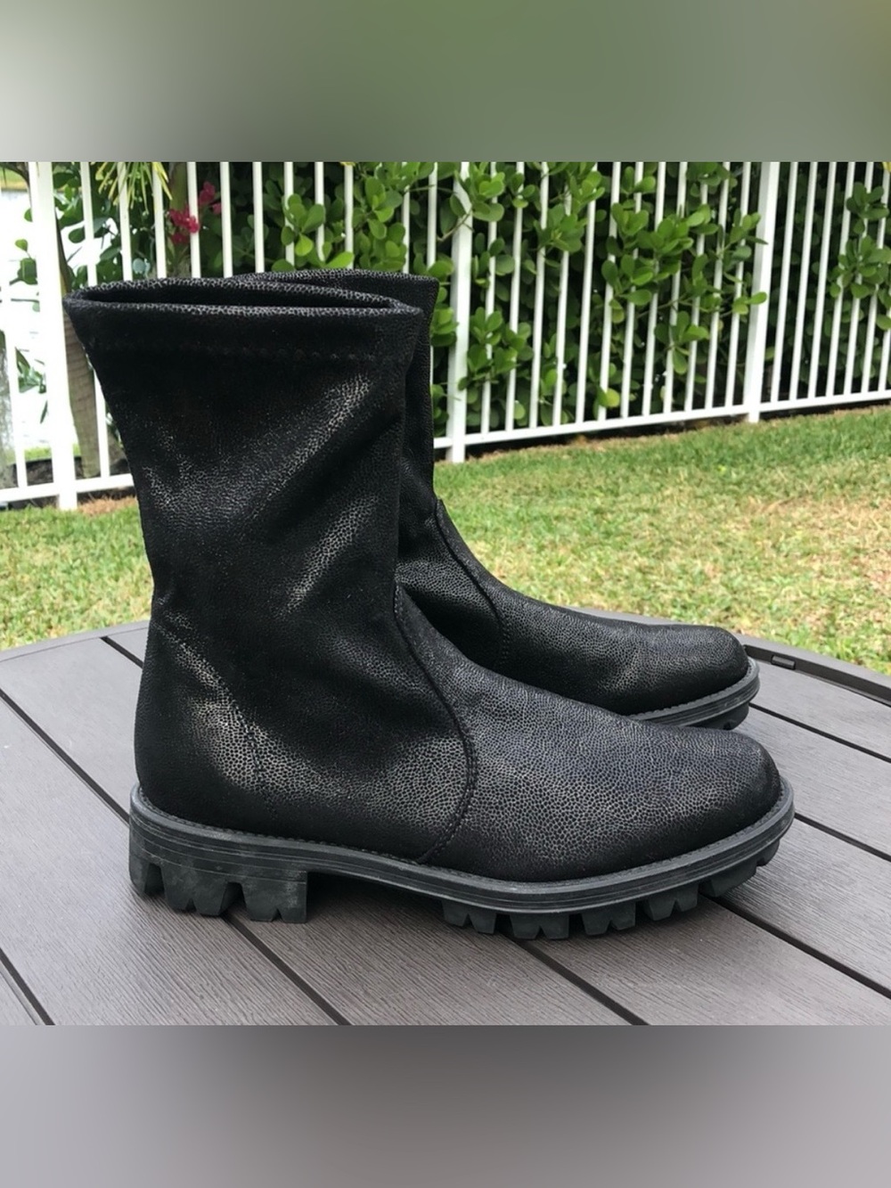 NR RAPISARDI FRIENZE MADE IN ITALY BLACK LUG SOLE ANKLE SOCK STYLE
BOOTS SIZE 37
